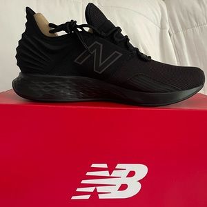 Mens brand new New Balance Foam Roave